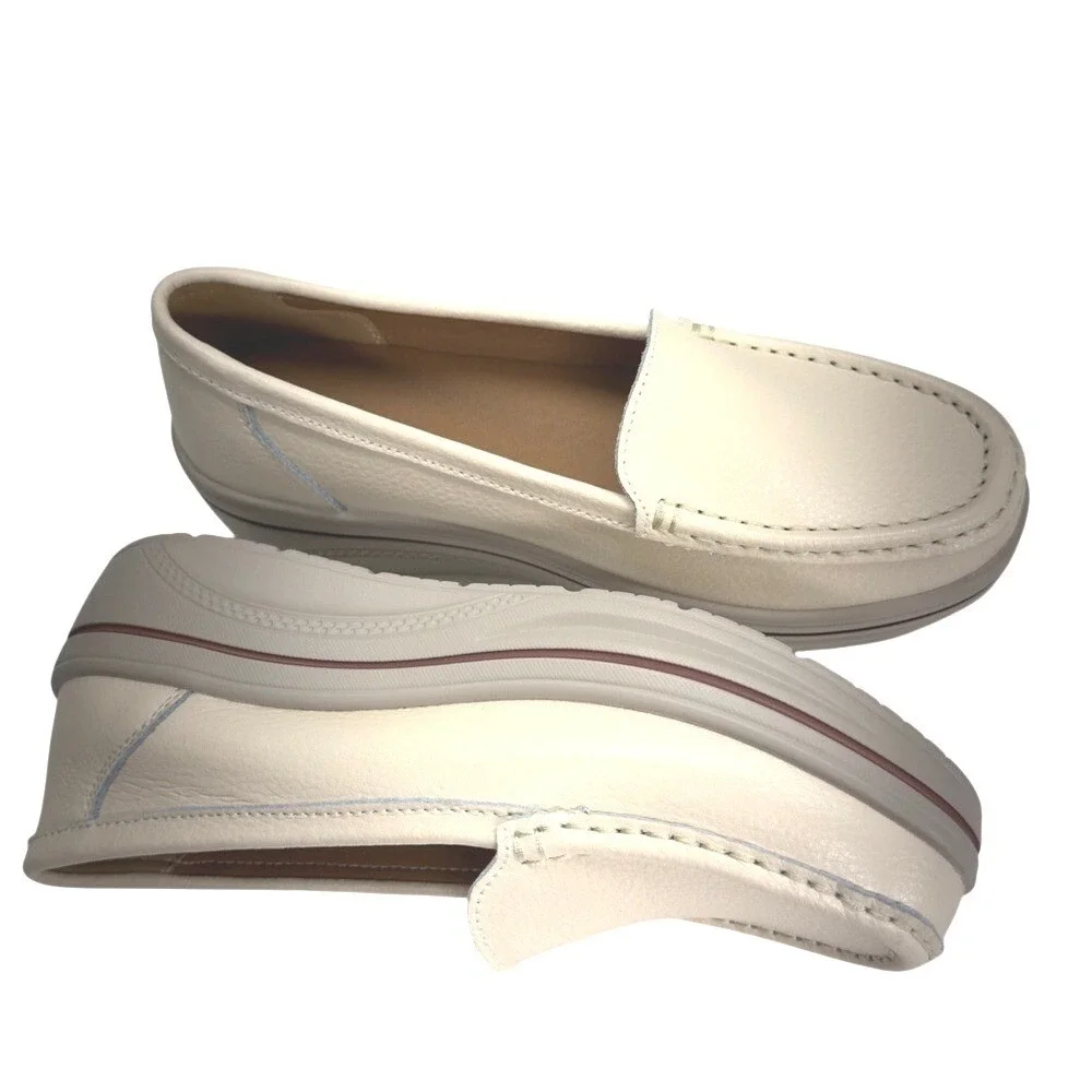 Comfortable Cream Leather Loafer Shoes‎ Women Size 41 Slip On Casual Comfort
